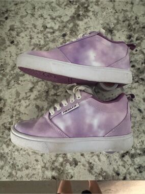 Heelys Lavender Tie-Dye Skate Shoes with White Soles